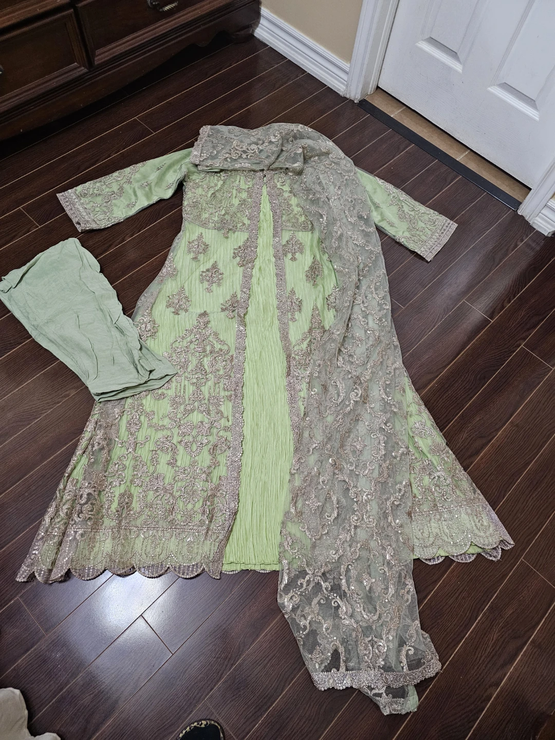 Green Embroidered Maxi Dress with Dupatta and Pants - photo 3