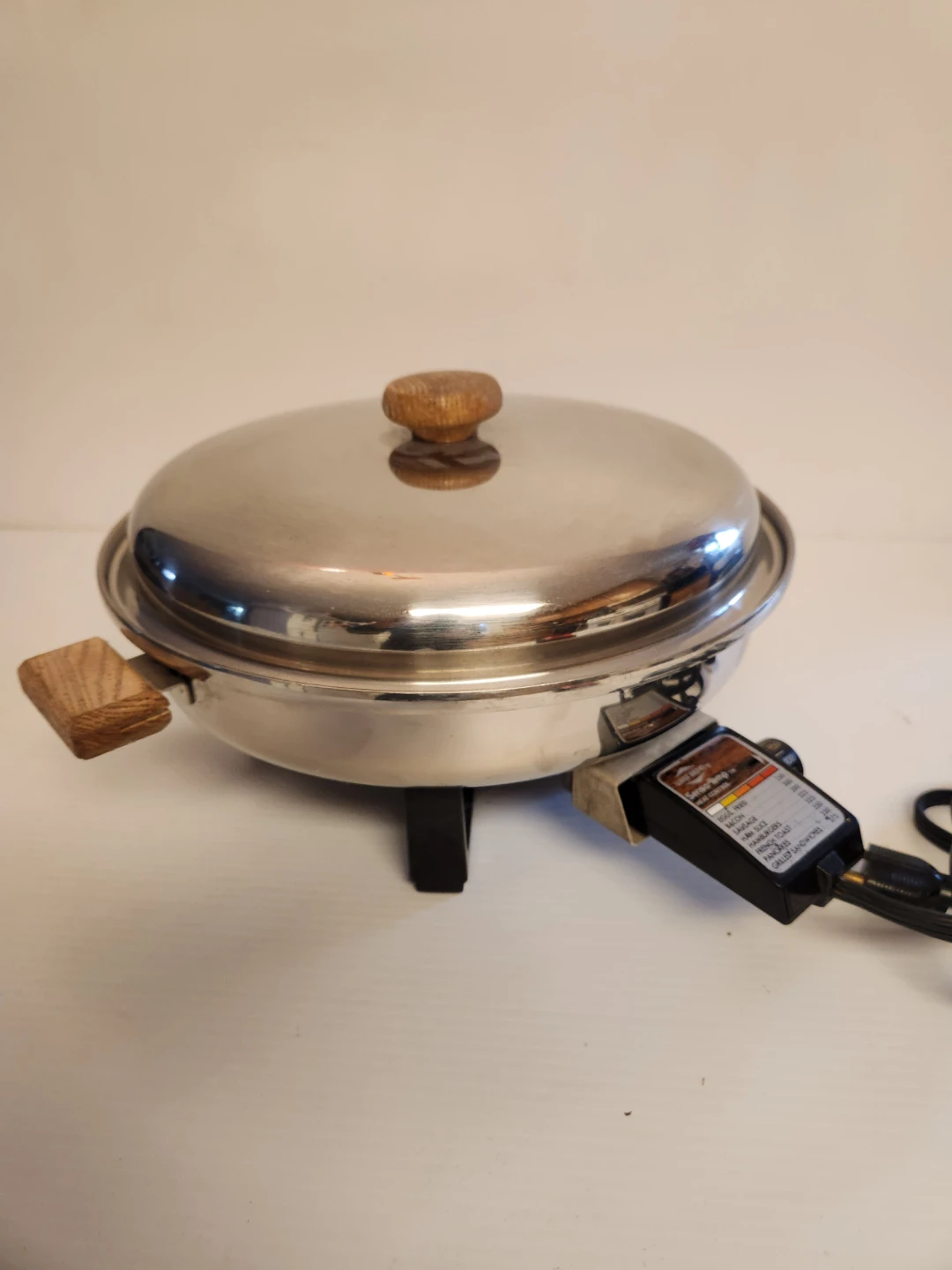 Vintage West Bend Electric Skillet with Lid