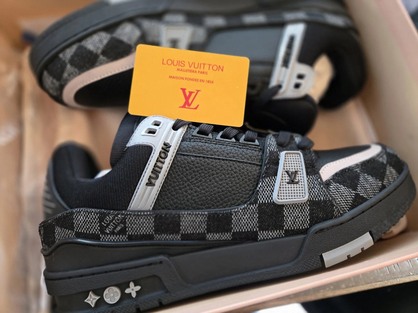Louis Vuitton LV Arch Light Sneaker - Size 10/44 - Black