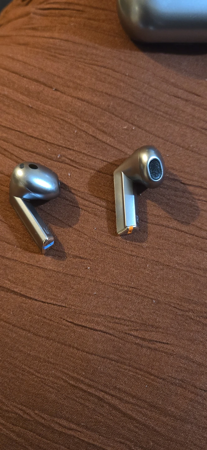 Wireless Earbuds with Charging Case - photo 3