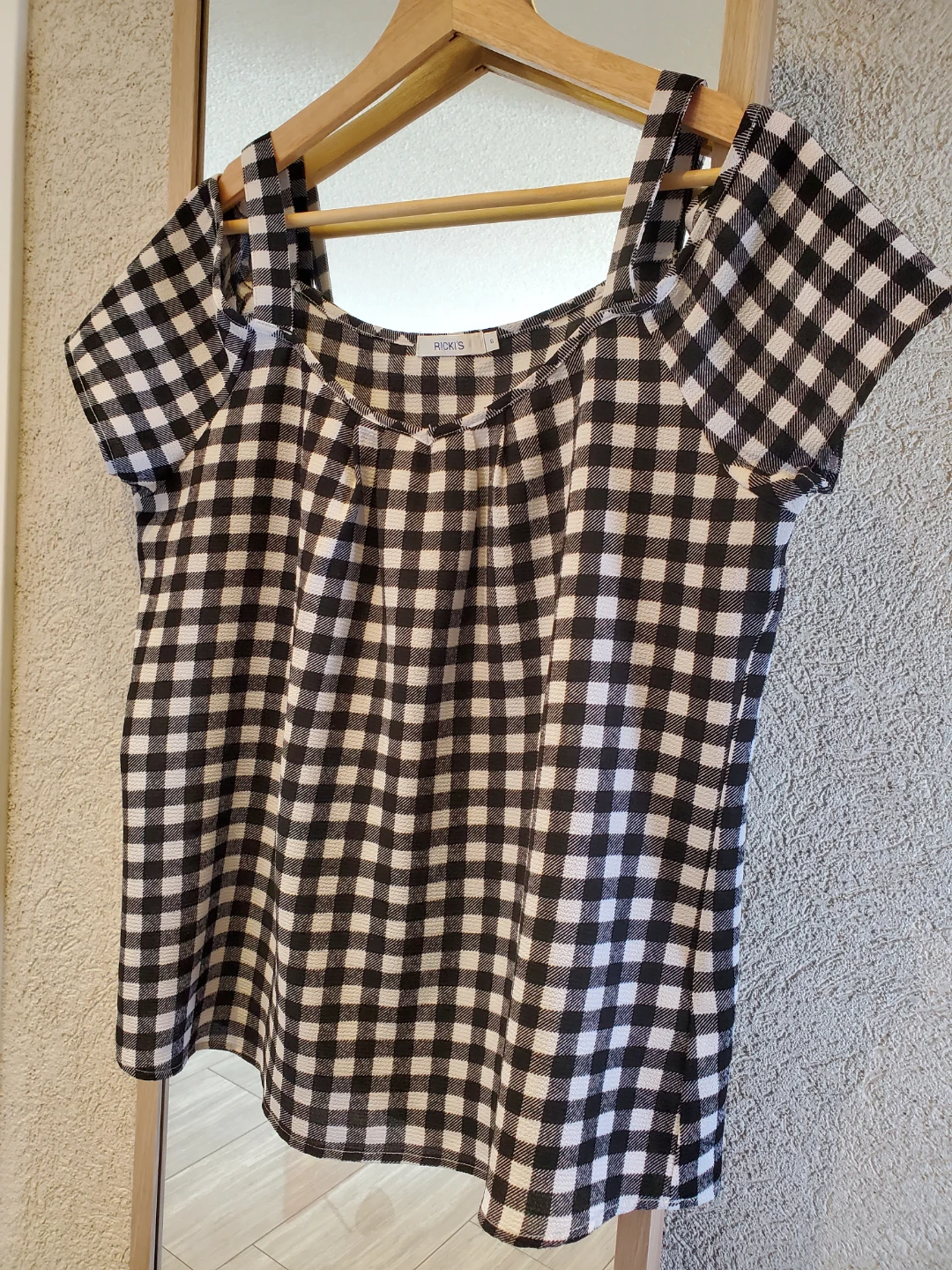 Ricki's Black and White Gingham Top - Size 6 - photo 2