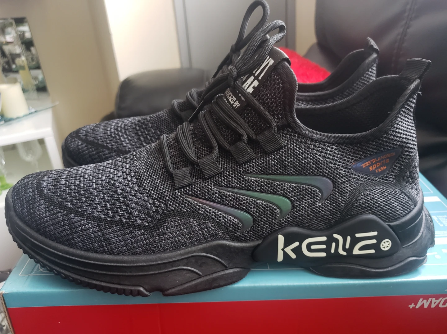 Brand new Men's Sport Fashion Shous - photo 2