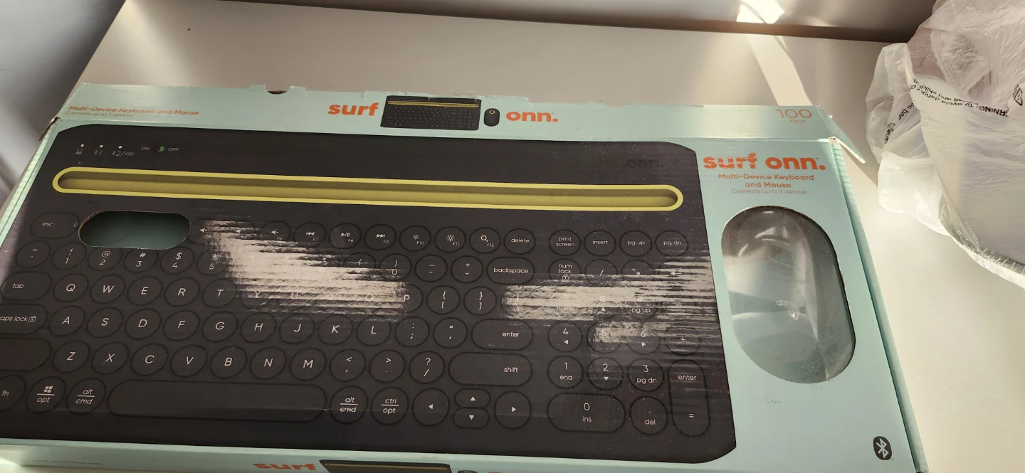 onn. Multi-Device Keyboard and Mouse Combo - photo 3