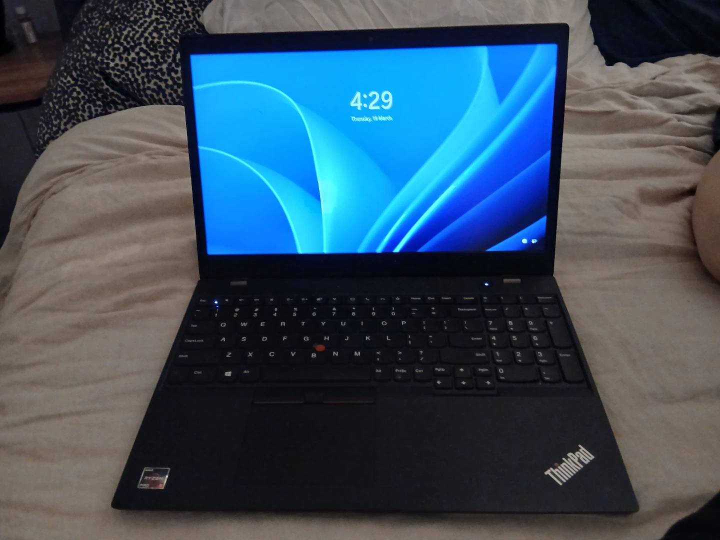 Lenovo ThinkPad Laptop - photo 2