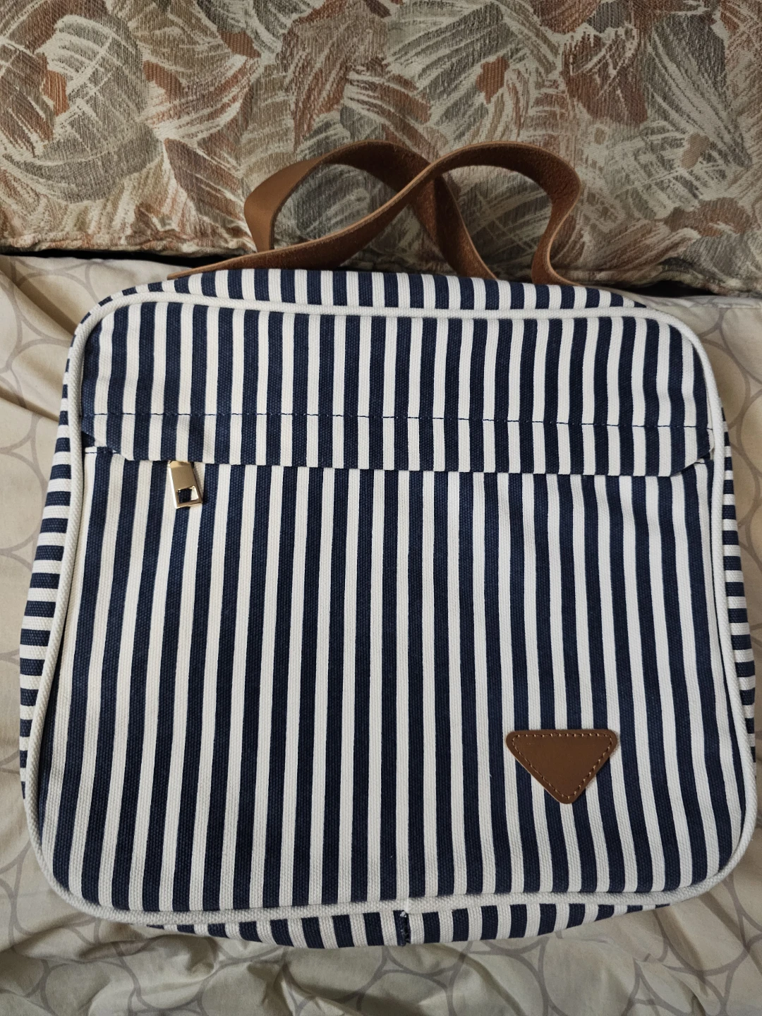 Striped Hanging Toiletry Bag with Multiple Compartments