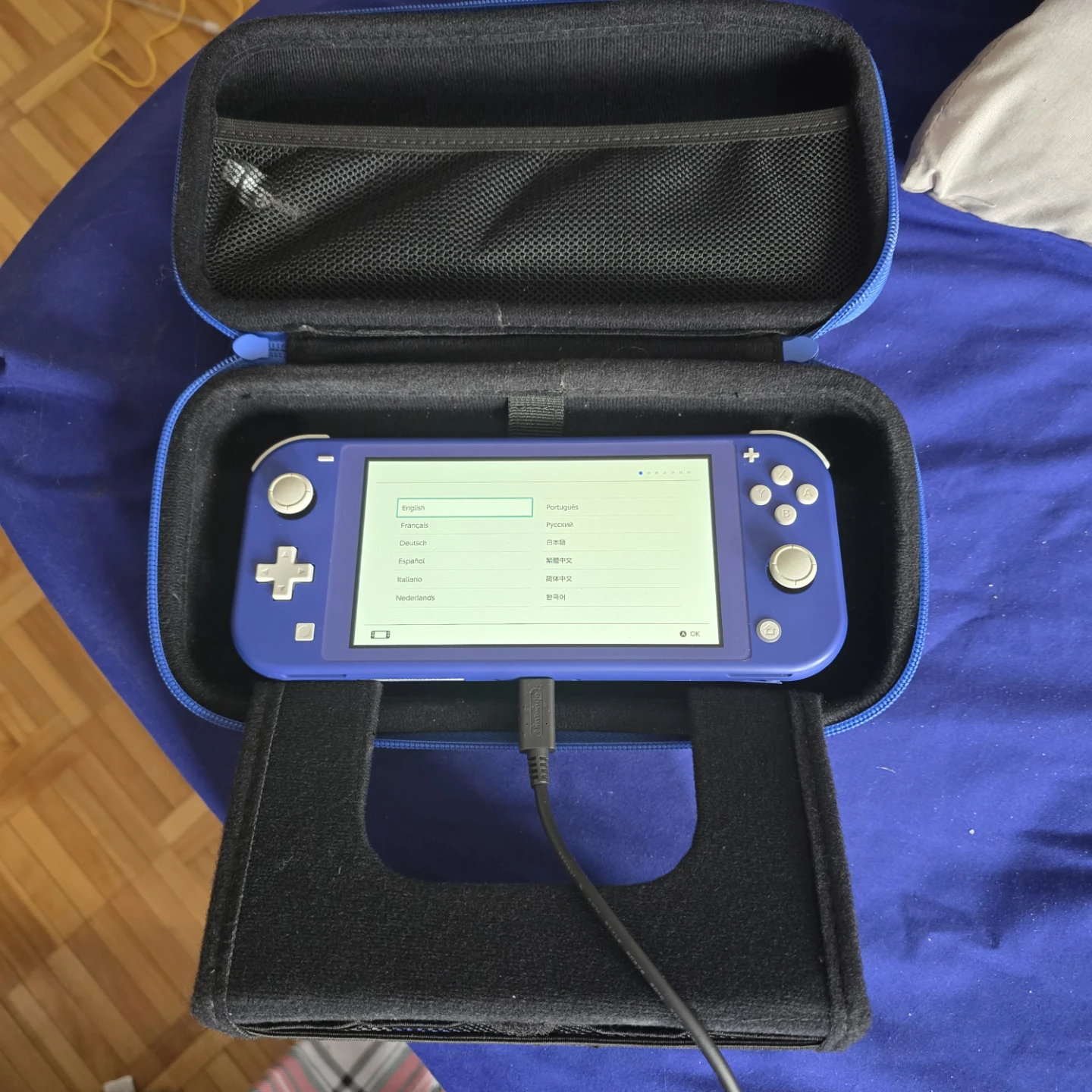Nintendo Switch Lite Blue with 256GB MicroSd and Case - photo 3