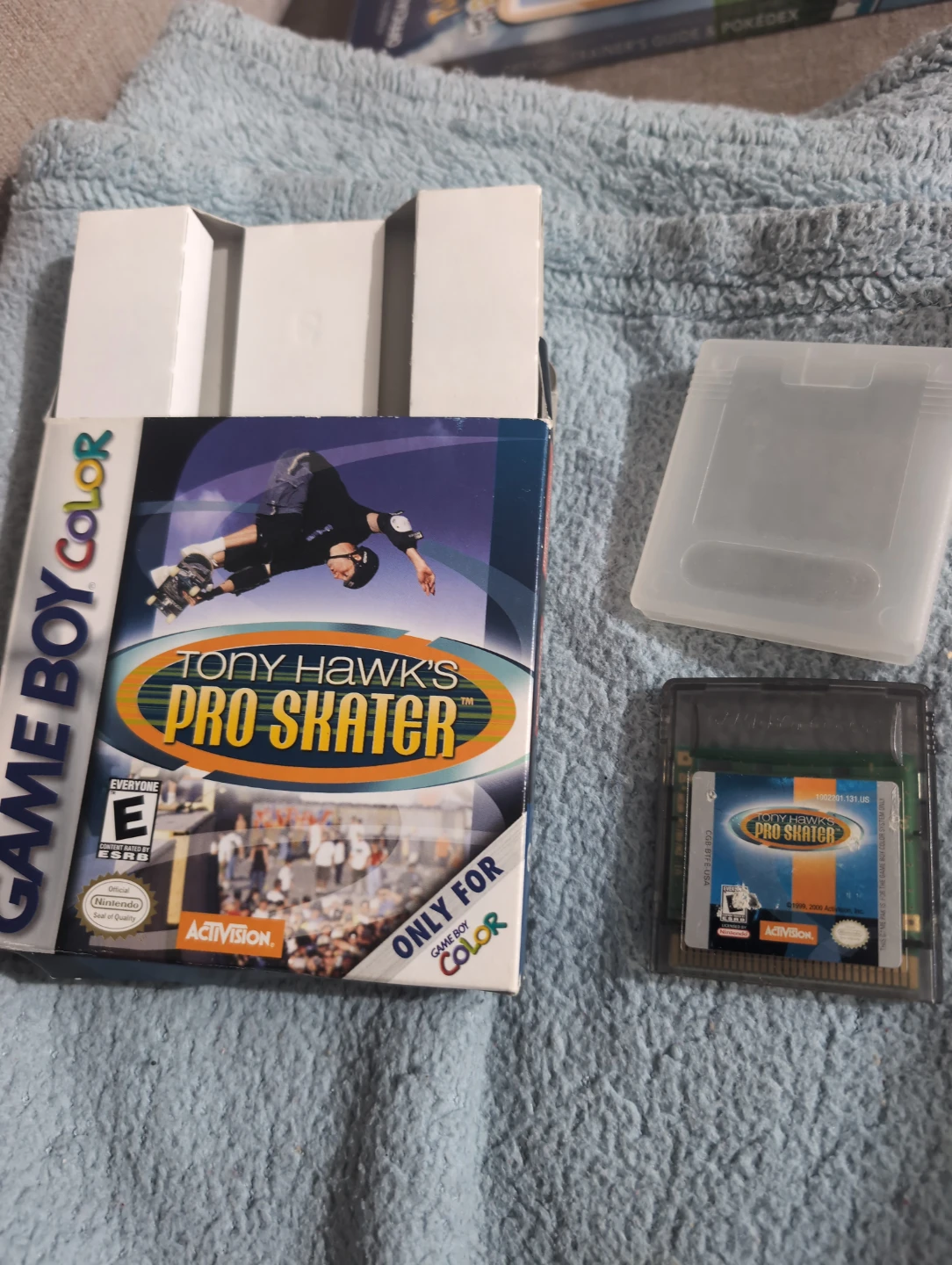 Tony Hawk's Pro Skater Game Boy Color Game - photo 2