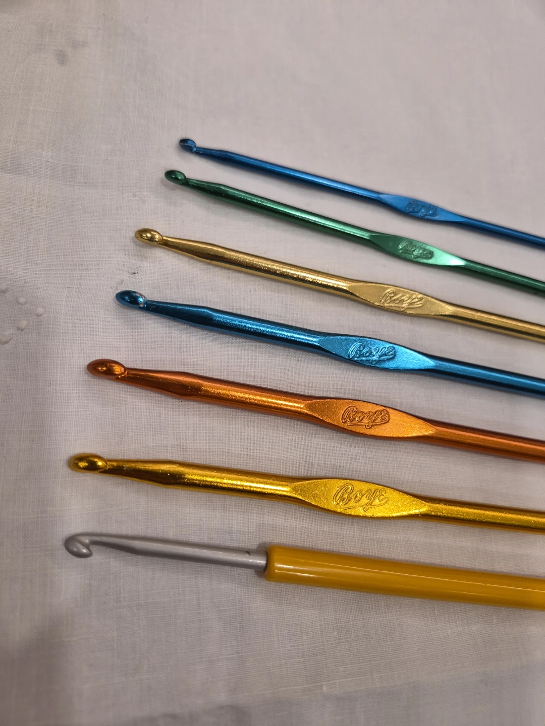 Mix Misc Lot of 7 Crochet Hooks - photo 2