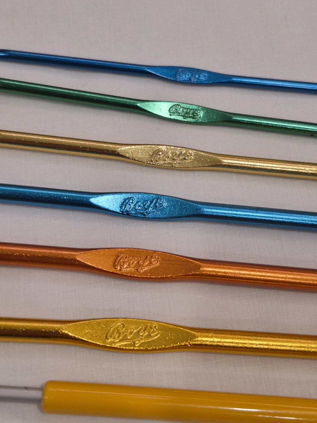 Mix Misc Lot of 7 Crochet Hooks - photo 3