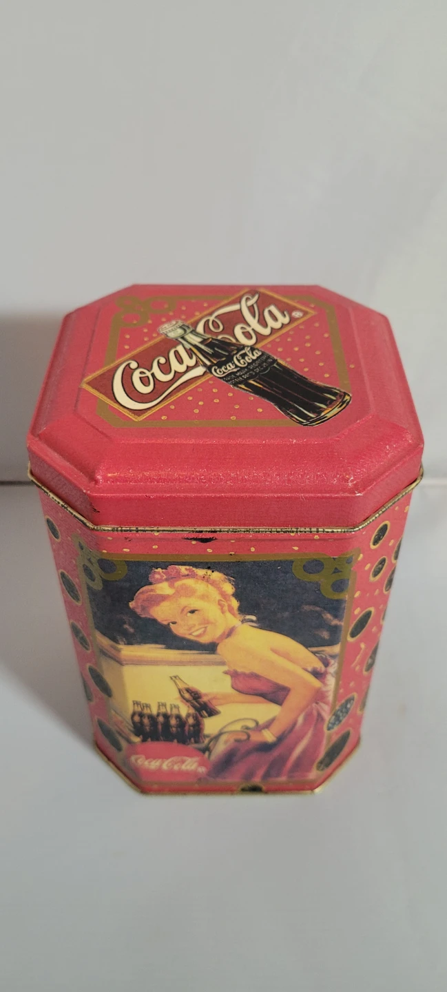 Coca-Cola Collectible Tin - photo 4