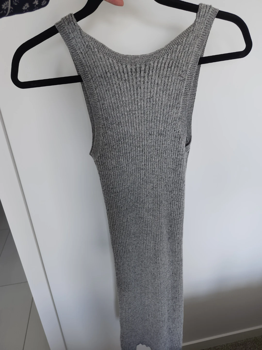 Grey Ribbed Sleeveless Midi Dress - Size M - photo 2