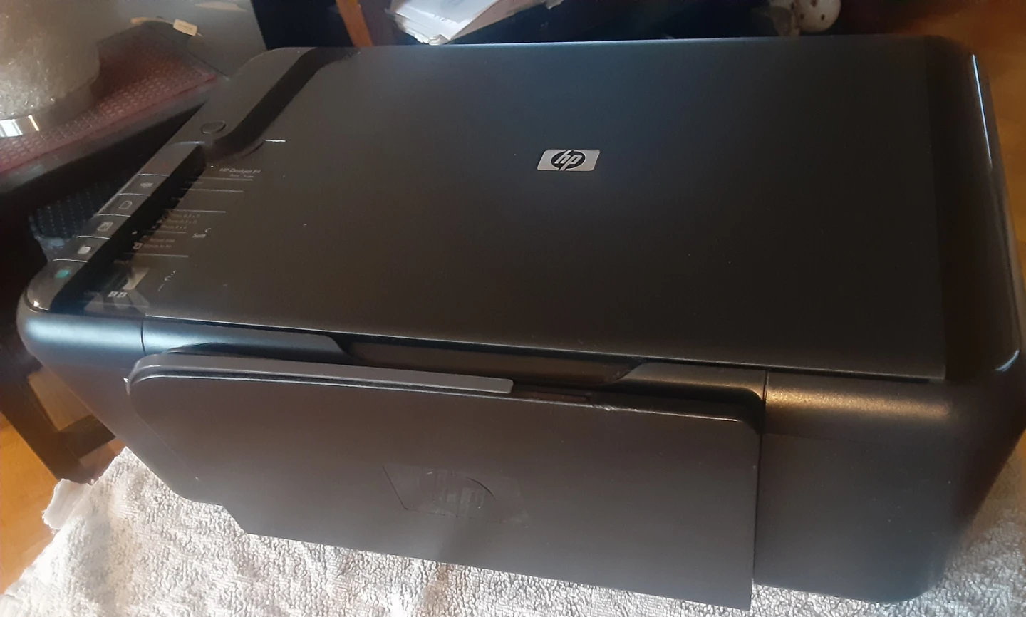 HP Deskjet F4480 All-in-One Printer - photo 3