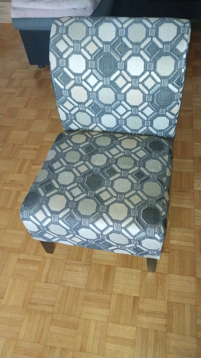 Accent Chair with Geometric Pattern