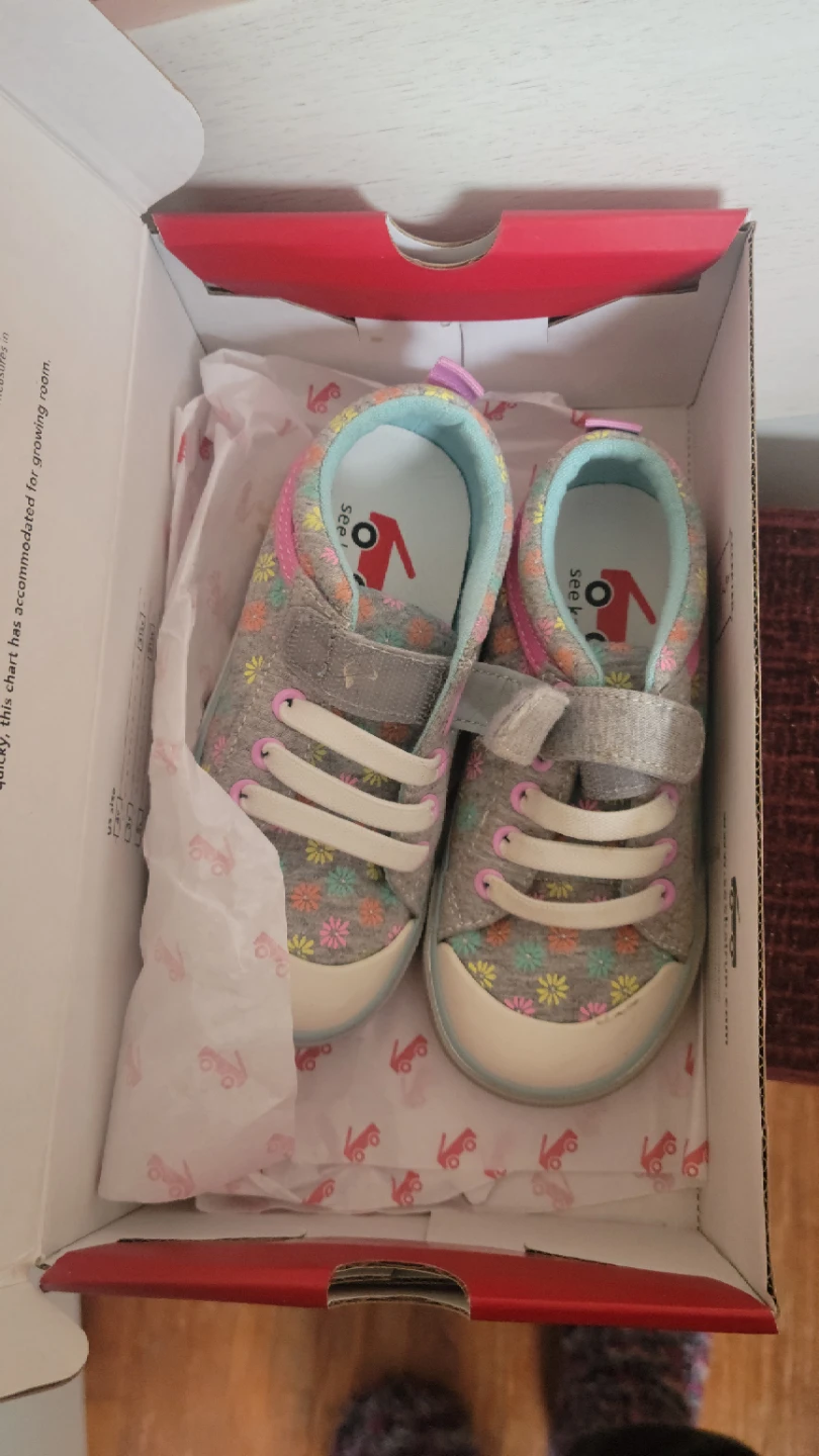See Kai Run Toddler Girl's "Faith" Sneaker Size 4 - photo 2