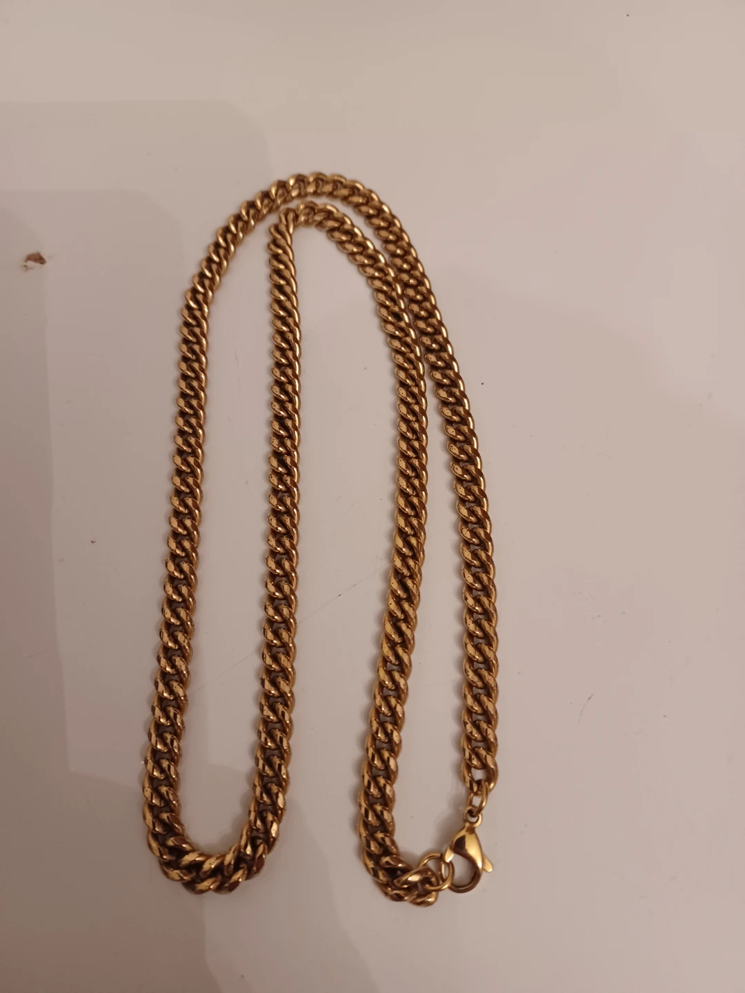 Gold coloured Cuban link chain necklace