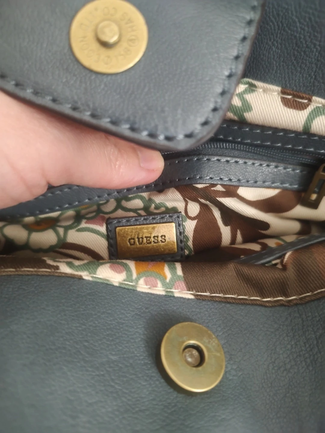 Guess Satchel Handbag - photo 2