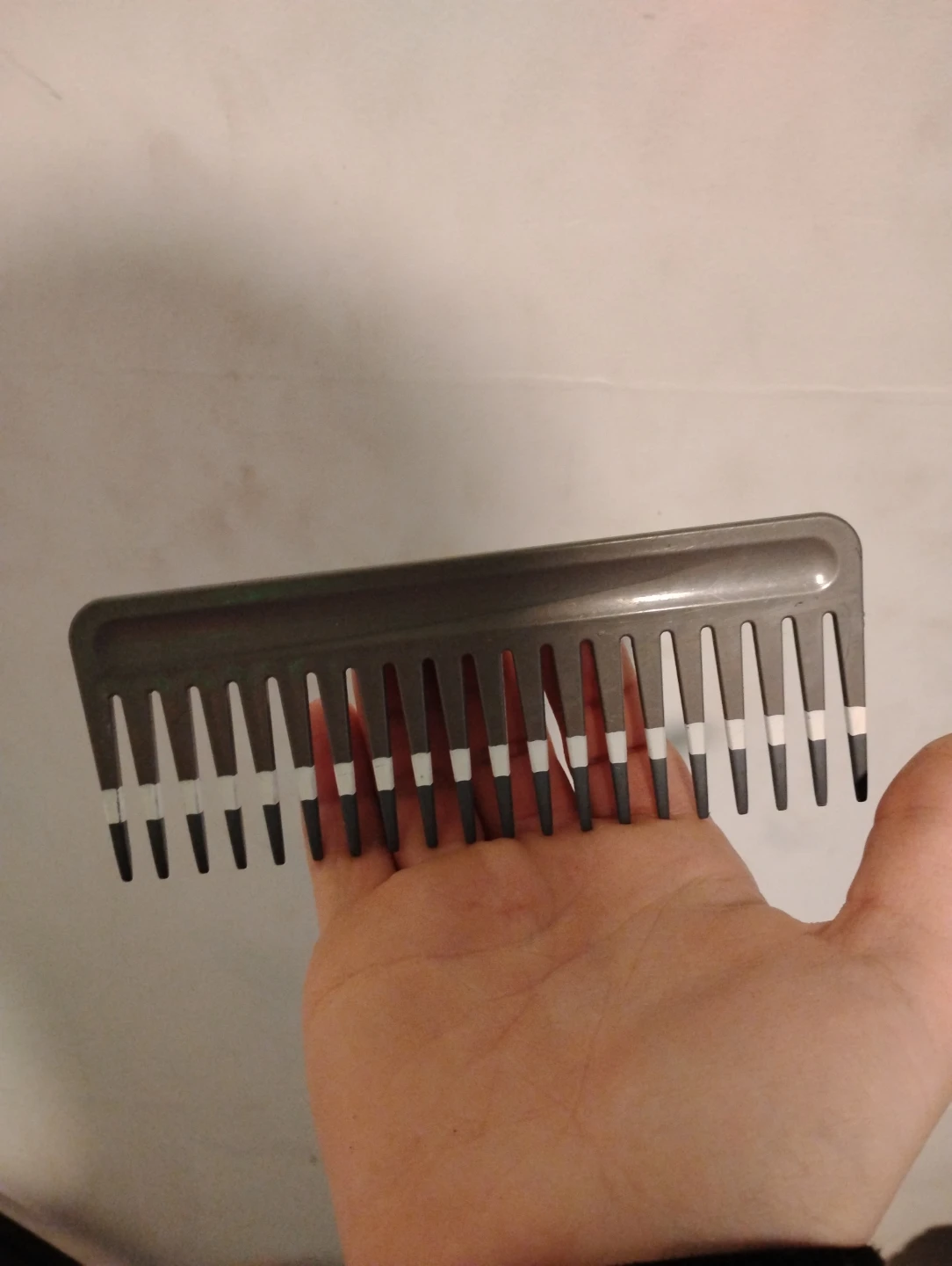 Grey Detailing Comb