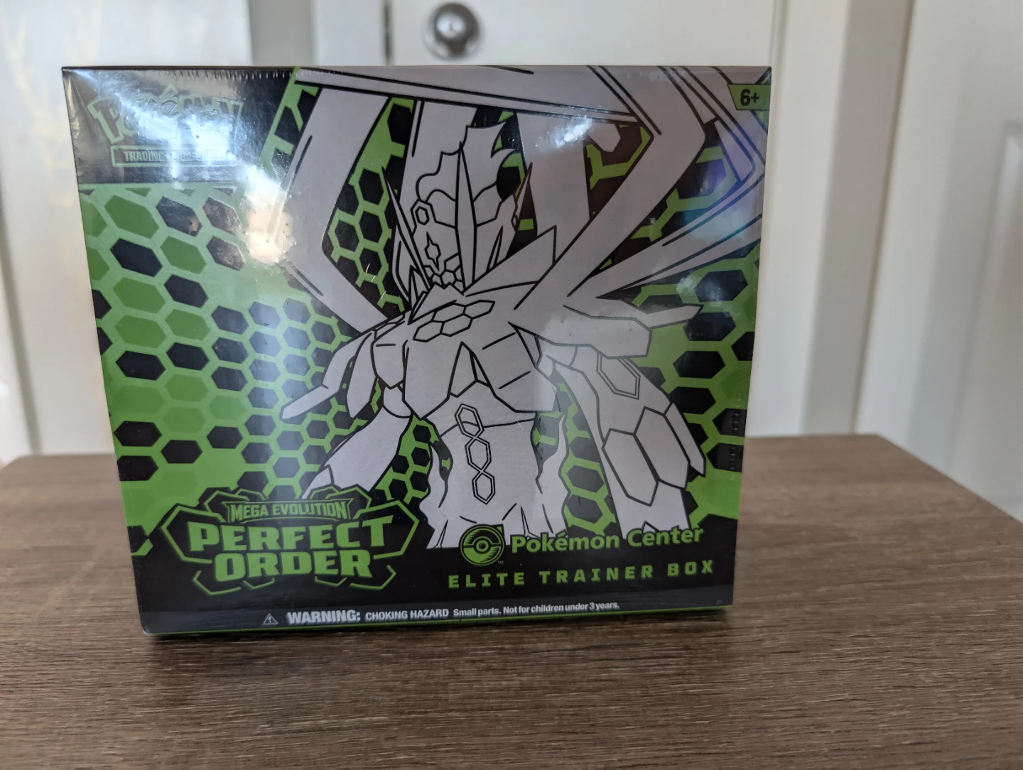 Pokemon Center - Perfect Order Elite Trainer Box