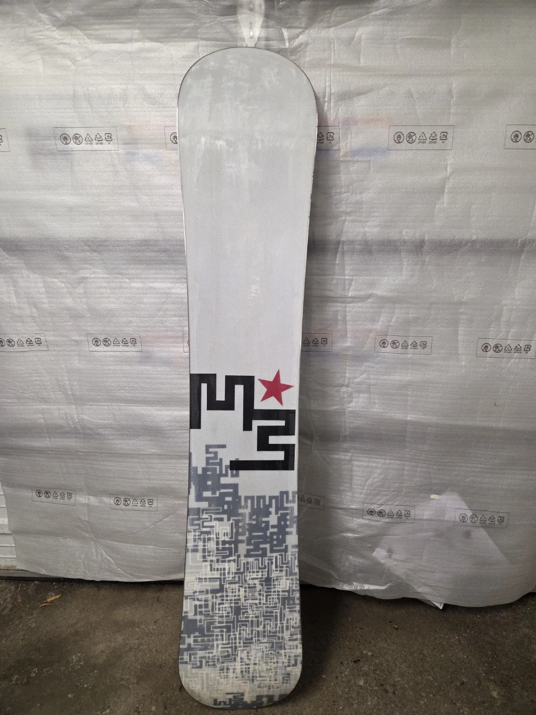 M3 Millennium Three Talon Snowboard - photo 2