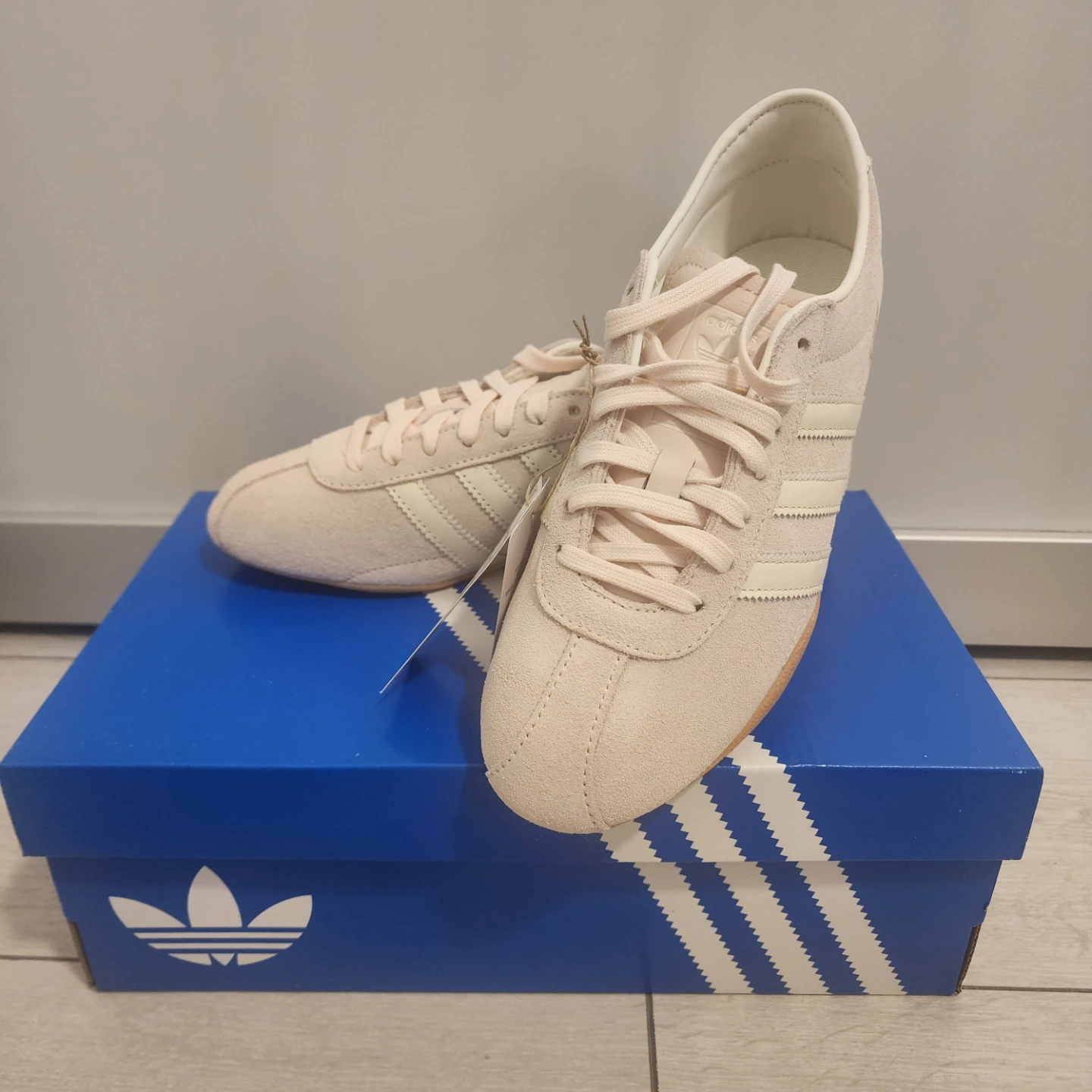 W7.5 Adidas Tokyo OG Suede Sneakers -- Blush Pink