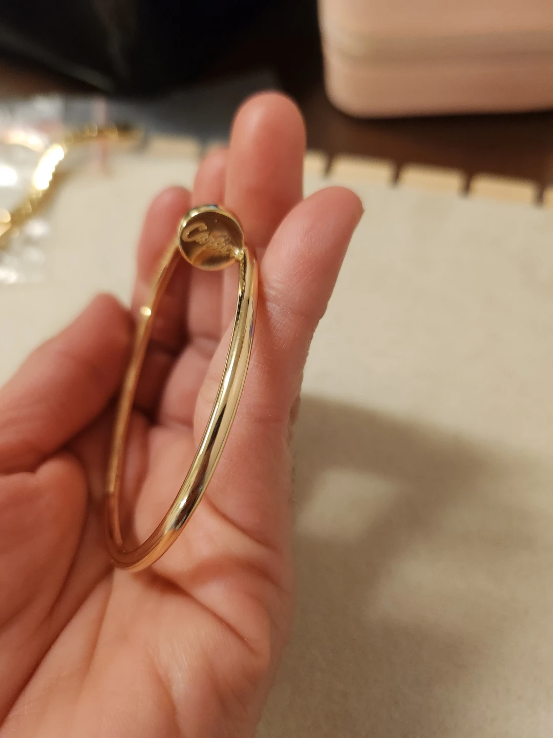 18 karat Gold Nail Bangle - photo 4
