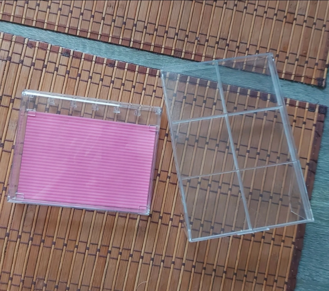 FREE - Acrylic displays for pins and keychains