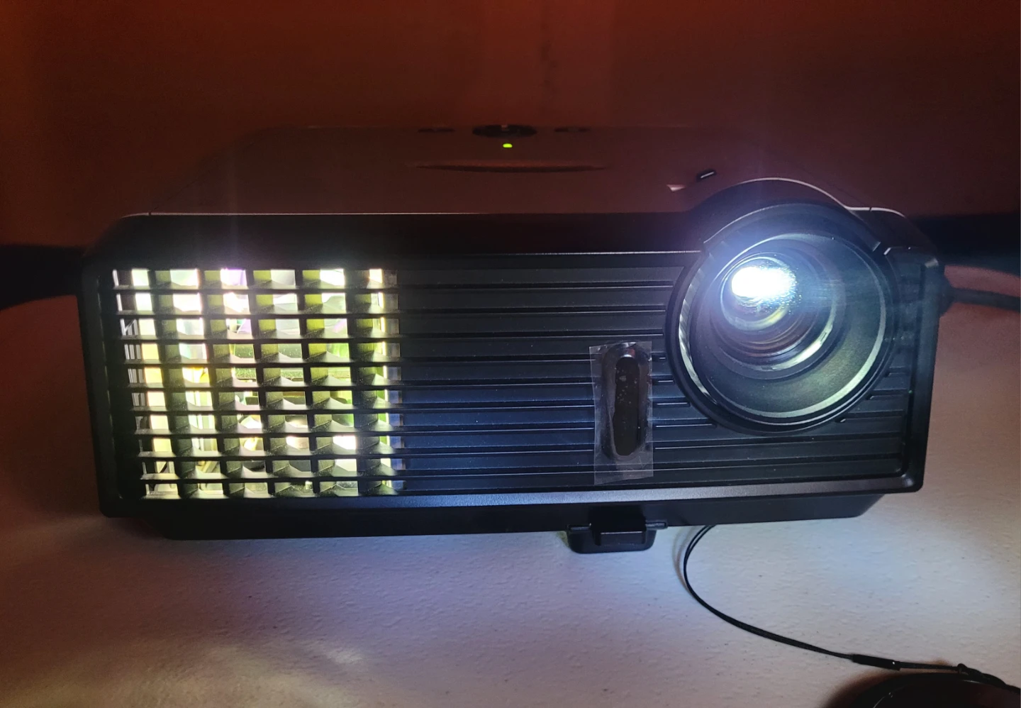Optoma EP709 Projector - photo 2