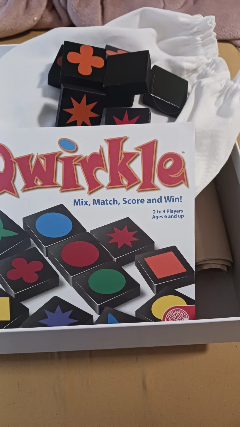 Qwirkle Board Game