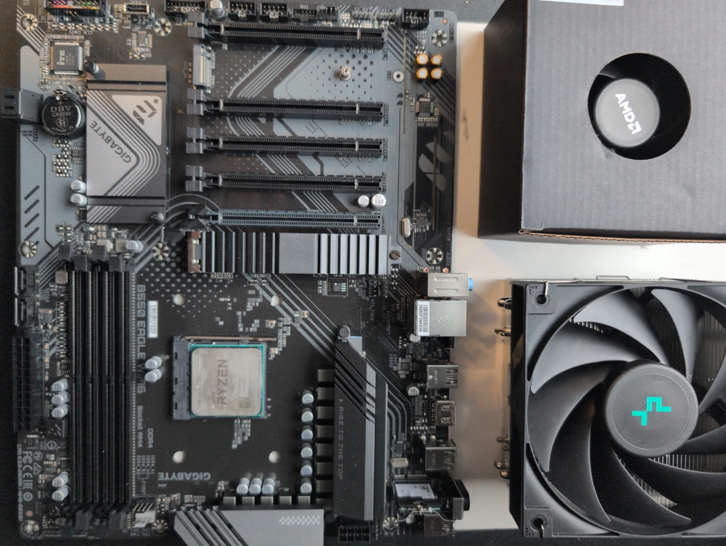 Used Combo motherboard,cpu, and cpu cooler