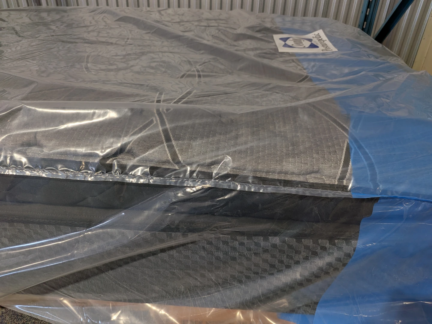 Sealy Posturepedic Mattress (Queen and King) - photo 5