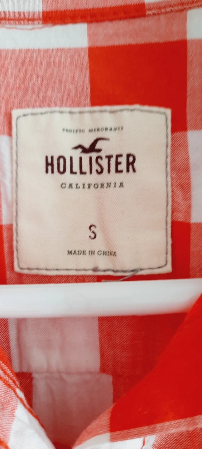 Hollister Red and White Gingham Long Sleeve Shirt - photo 2