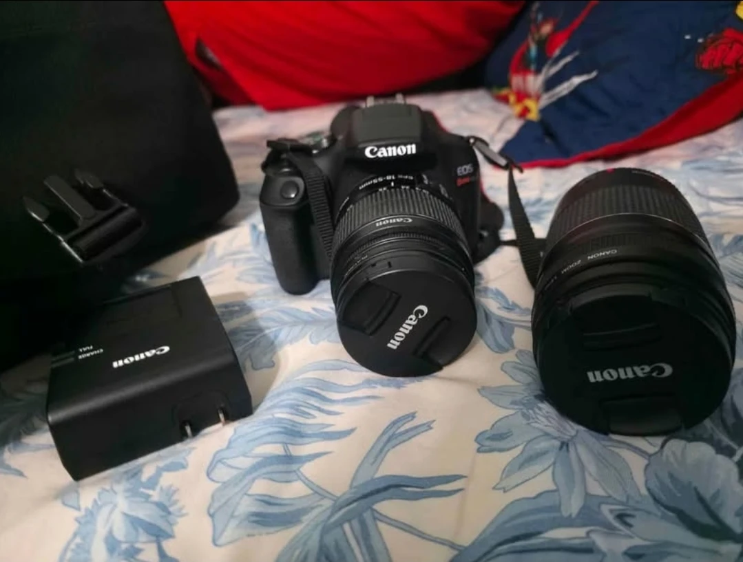 Canon t7 revel Digital Camera with Two Lenses and Bag - photo 2