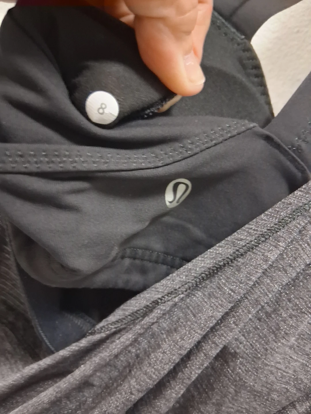 SIZE  8  Lululemon Tank Top - photo 2