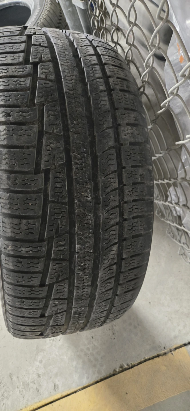 Nokian WR G3 Tire 225/45R18 95V - photo 2