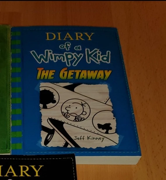 Diary of a Wimpy Kid Paperback Book - The Getaway