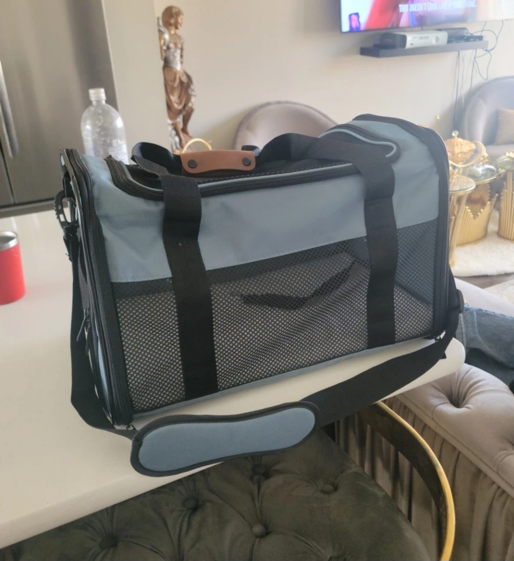 Pet Carrier Airline approved (new never used)