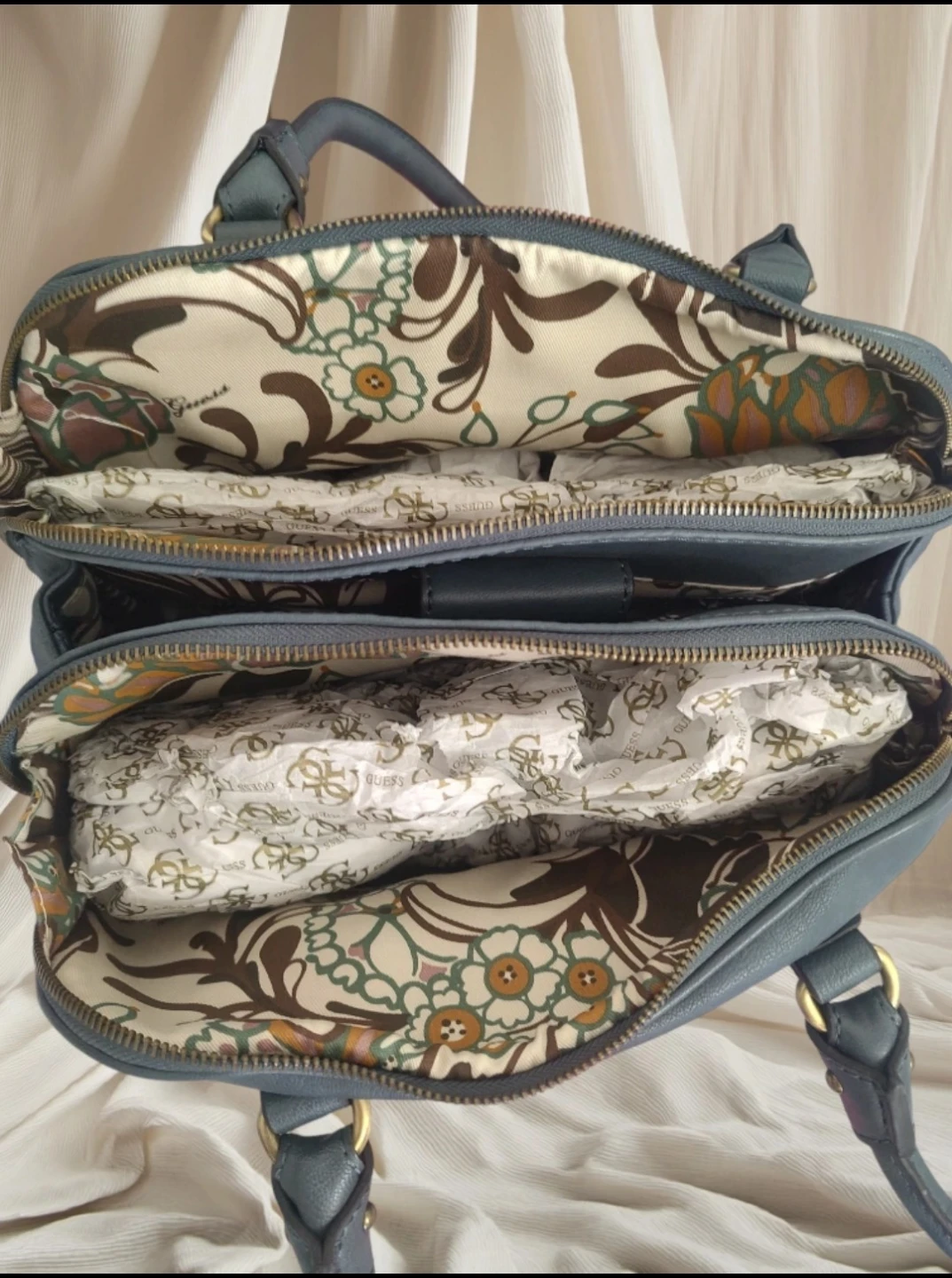 Guess Satchel Handbag - photo 4