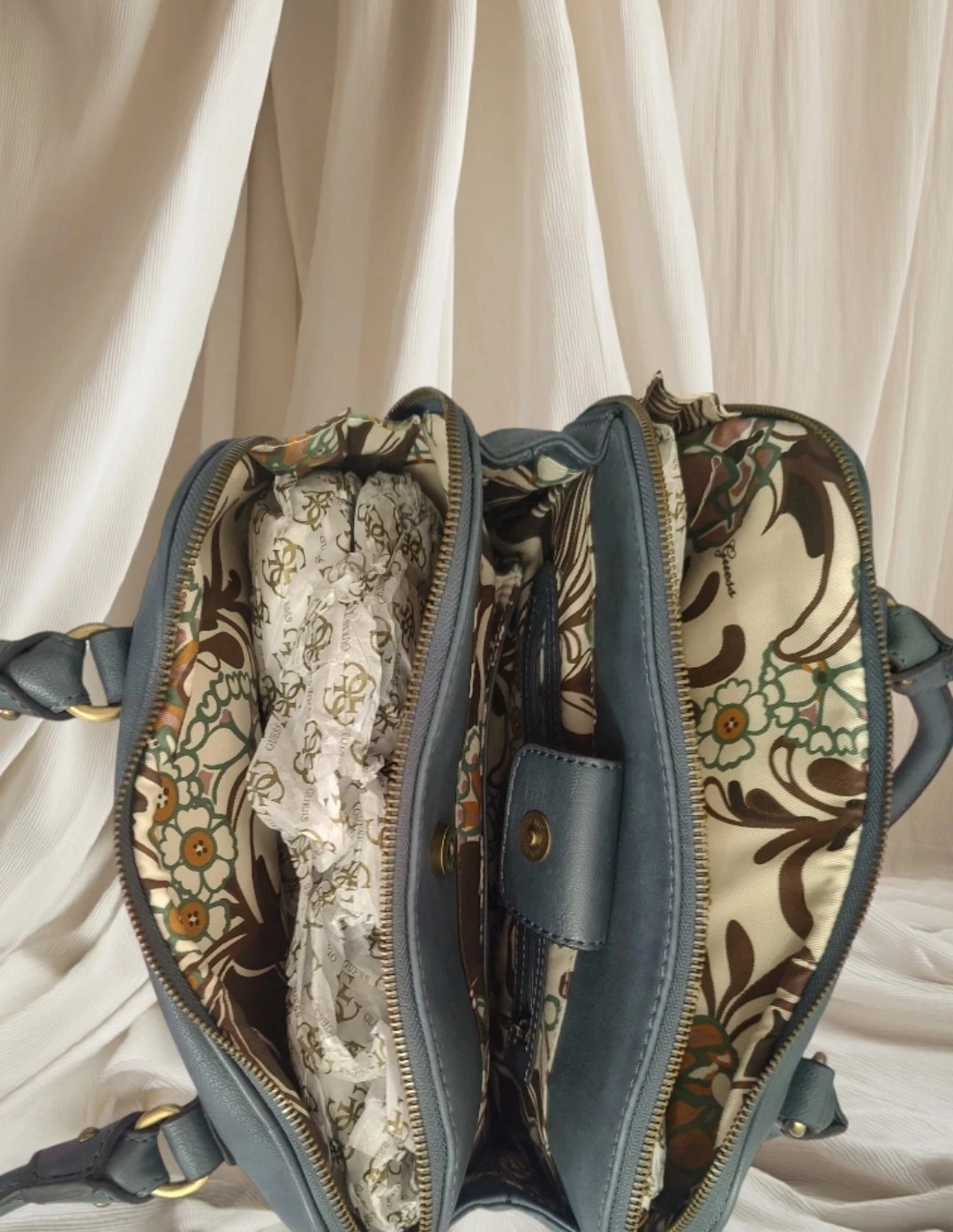 Guess Satchel Handbag - photo 5