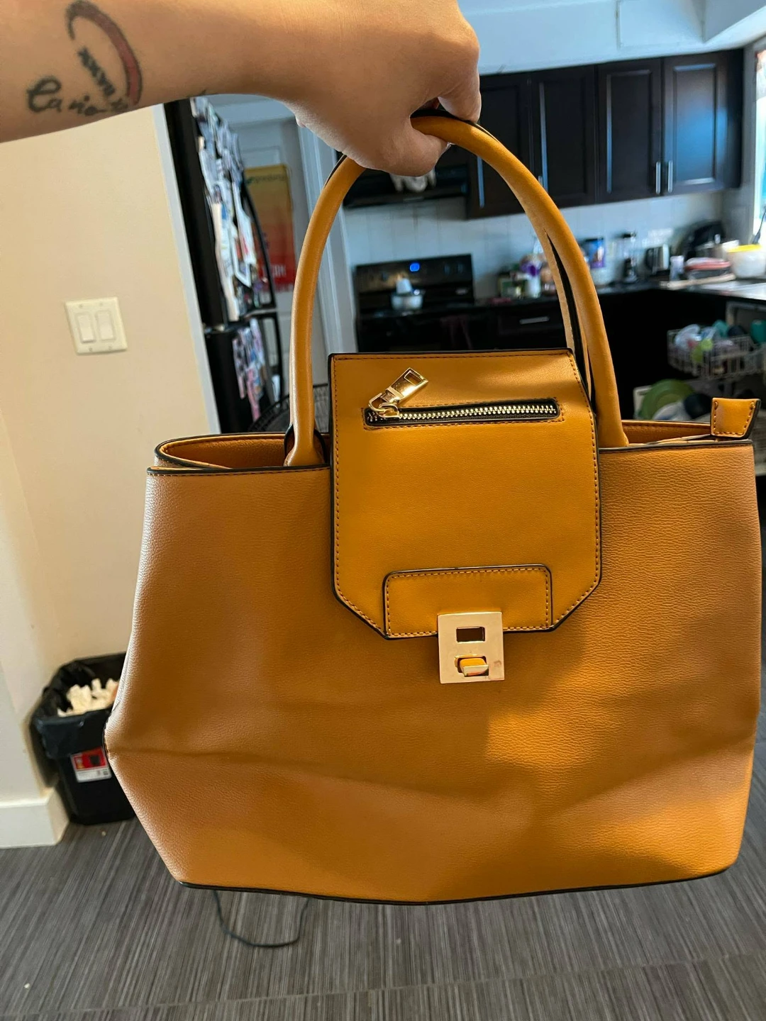 Yellow Faux Leather Tote Handbag with Shoulder Strap - photo 3