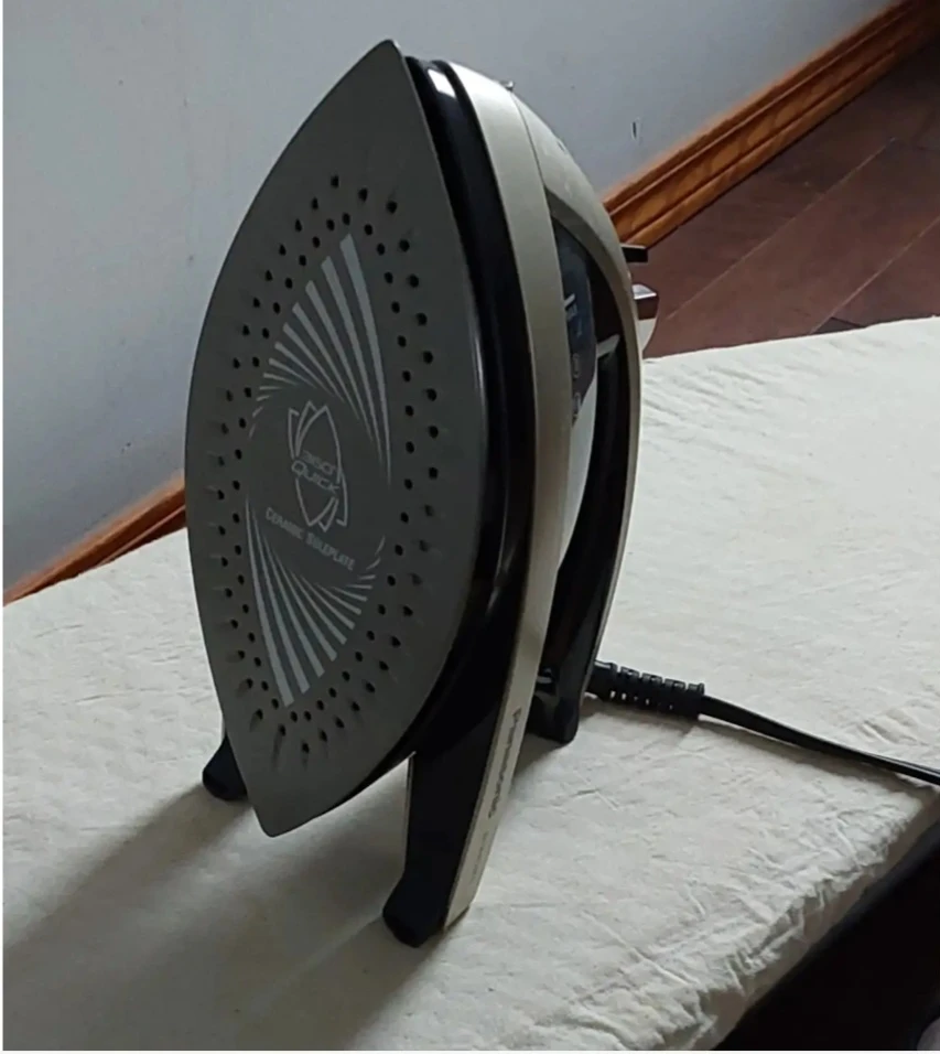 Panasonic Steam Iron - photo 2