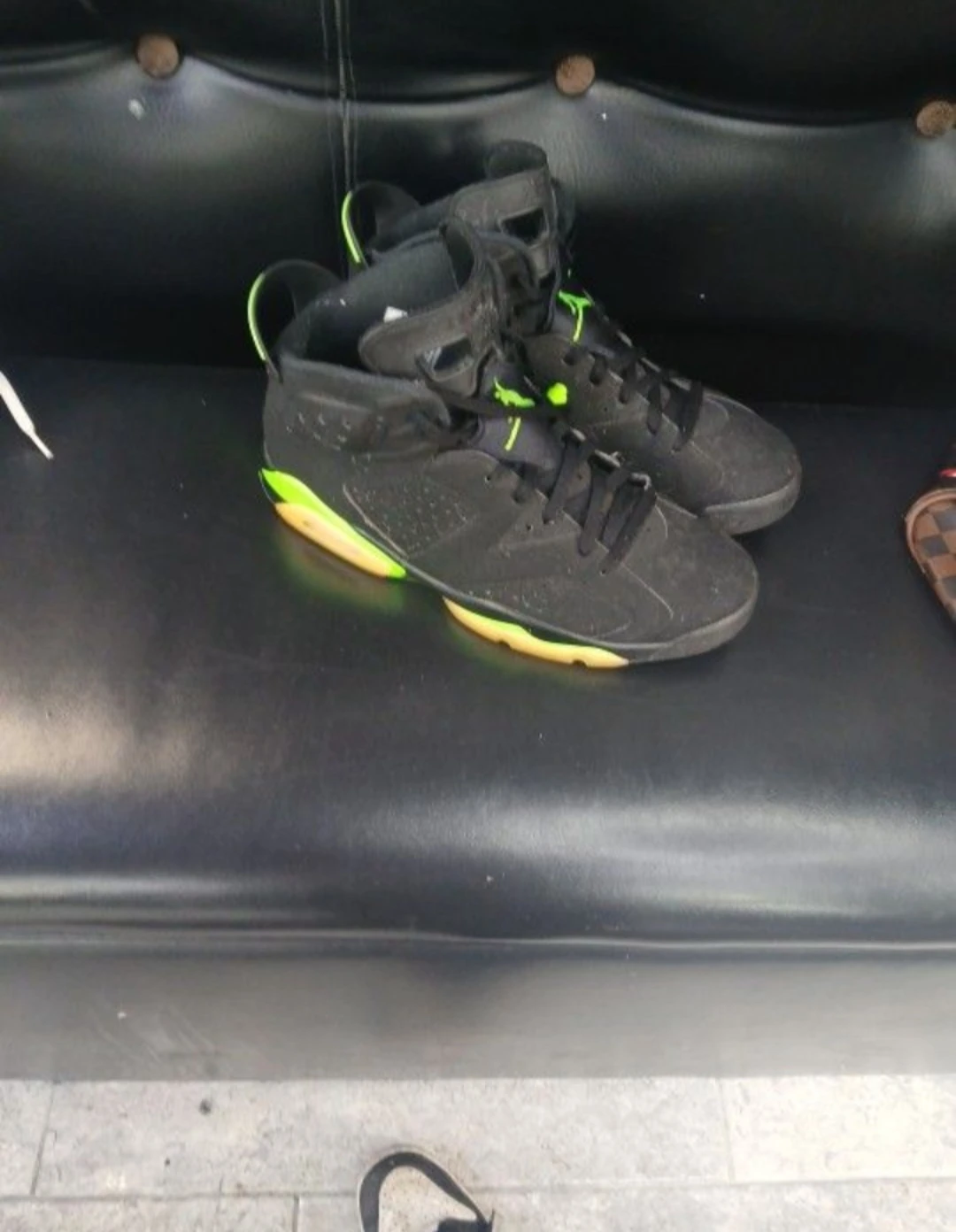 Jordan 6 Retro "Electric Green" Black Sneakers