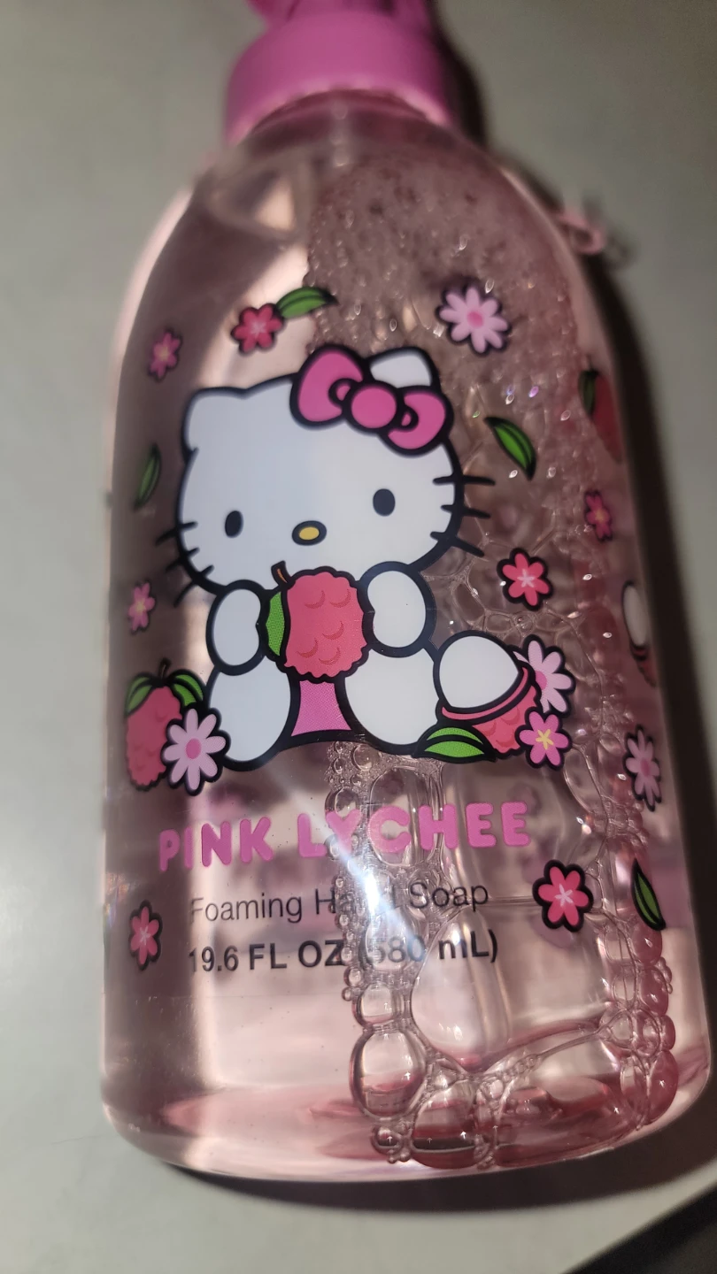 Hello Kitty Pink Lychee Foaming soap 580ml - photo 2