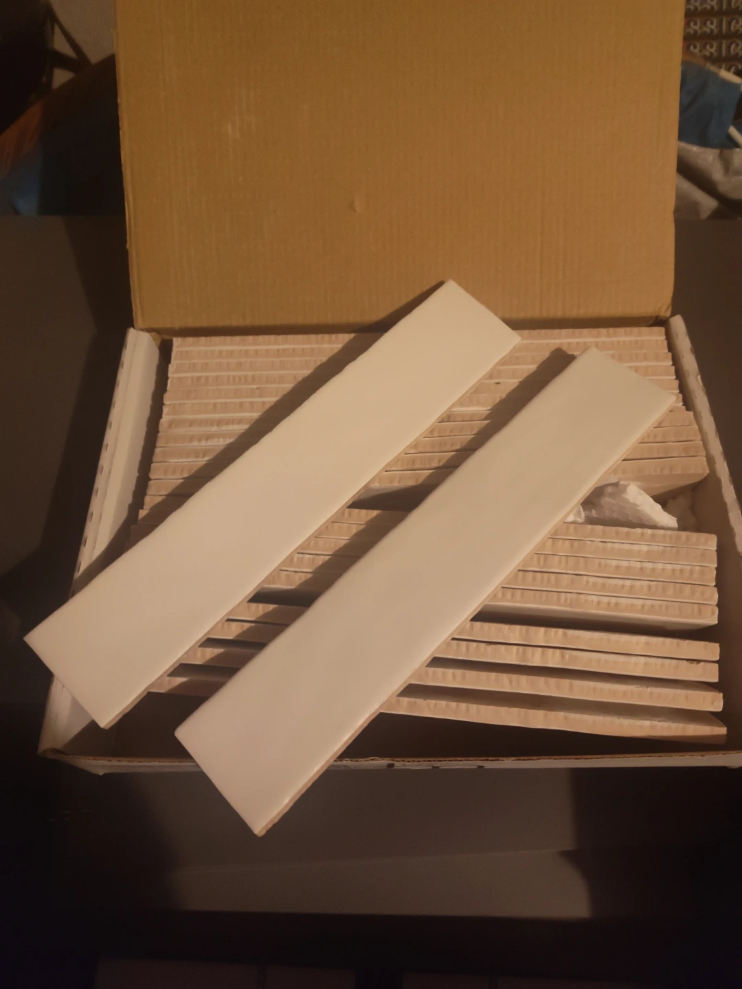 White Rectangular Tiles (8 boxes)