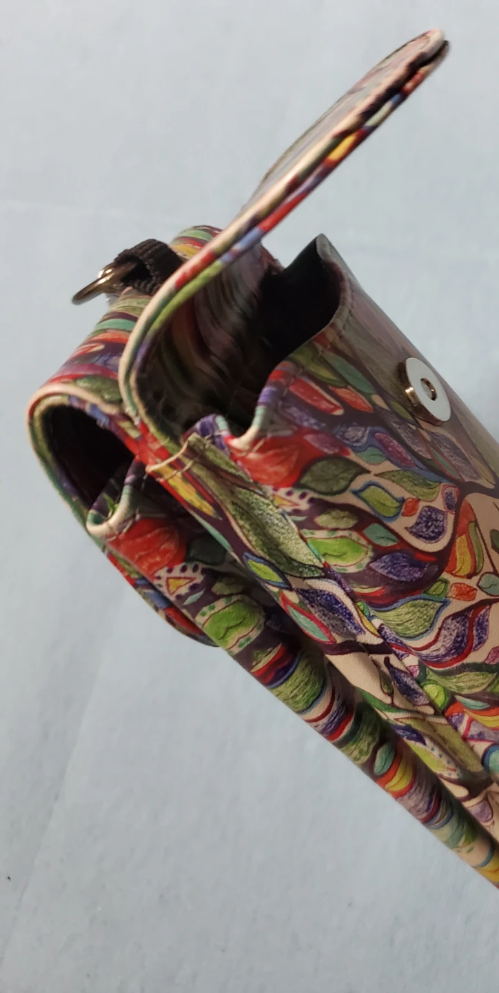Colourful Design Duel Eyeglass Case + FREE anti-fog wipes! - photo 3
