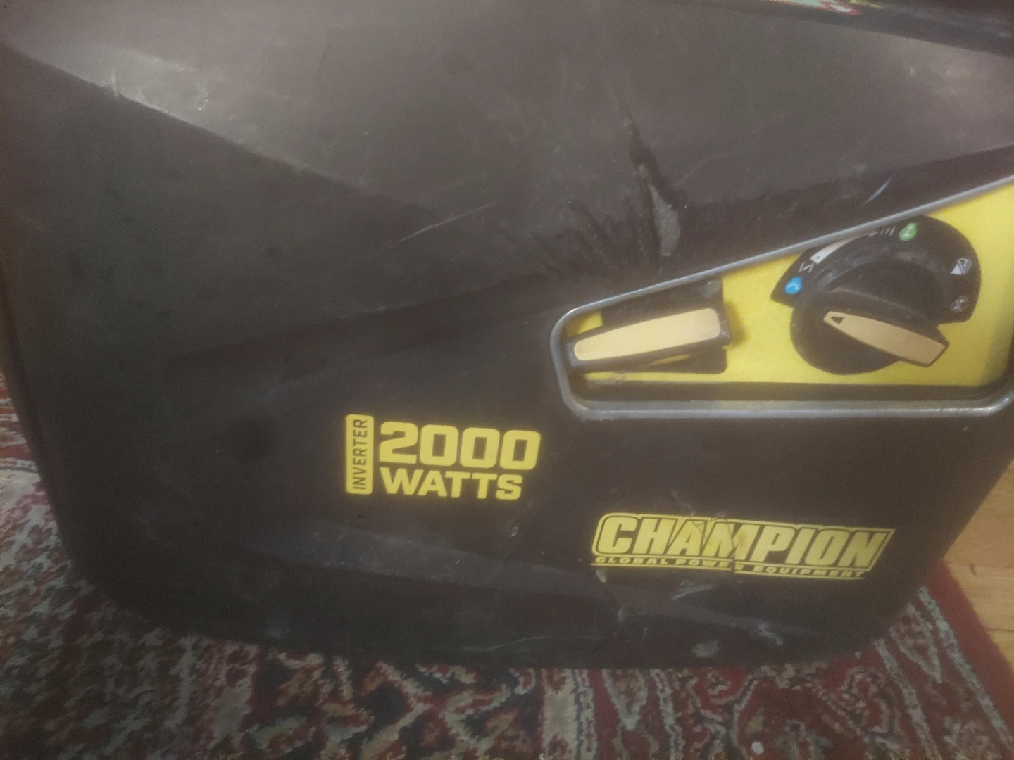 Champion 2000 Watts Inverter Generator - photo 2