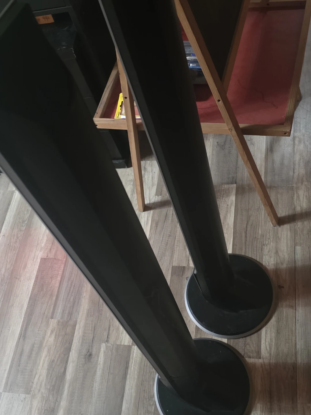 LG Floor Standing Speakers (Pair) - photo 3