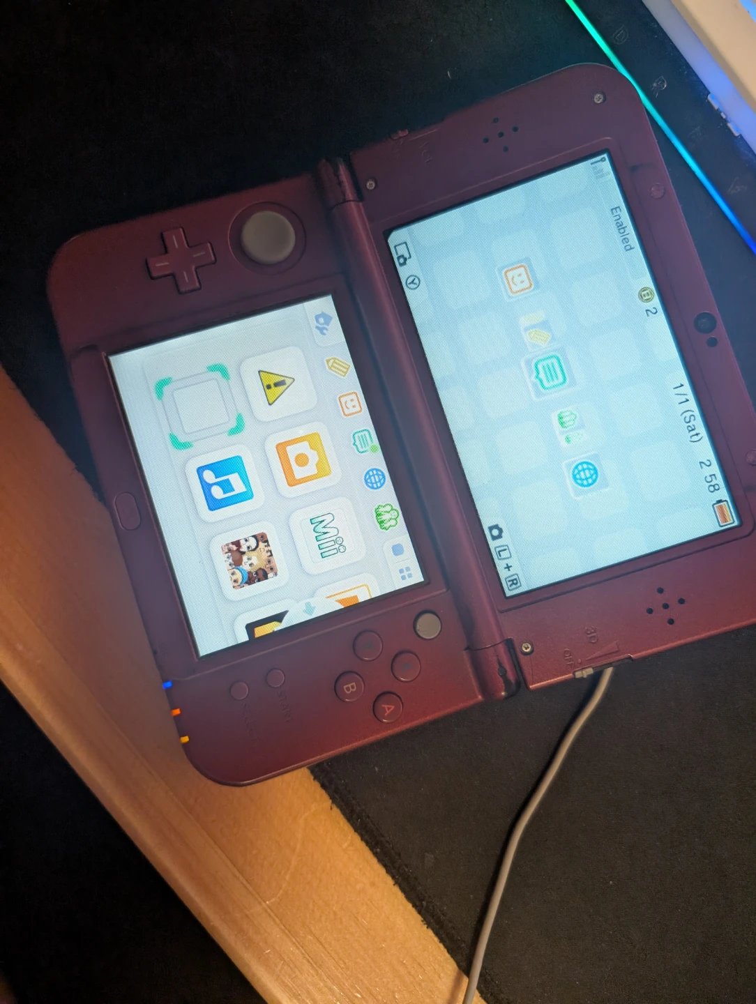 Nintendo New 3DS XL - Red - Modded - photo 3