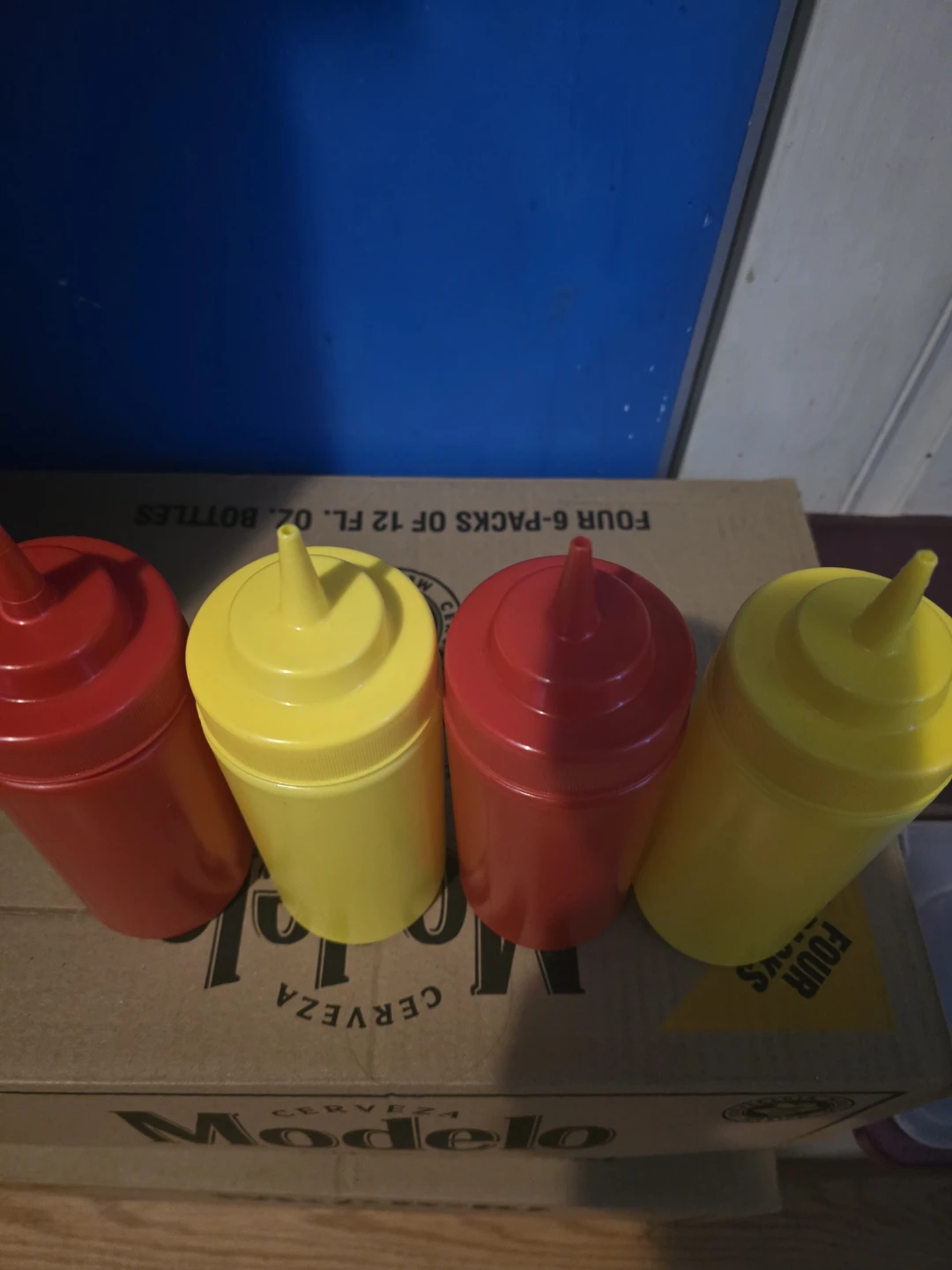 Ketchup and Mustard Squeeze Bottles - Set of 4 - photo 2