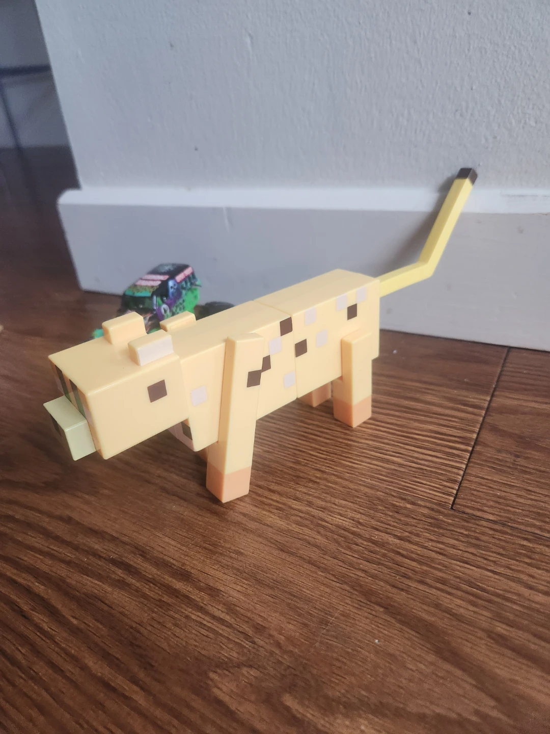 minecraft ocelot figure and grave digger toy car - photo 2