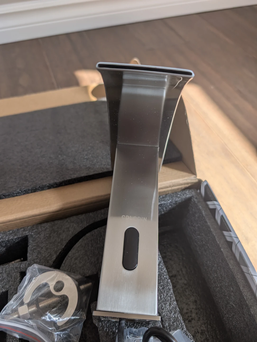 Brand New Touchless Bathroom Faucet For Sale - photo 5